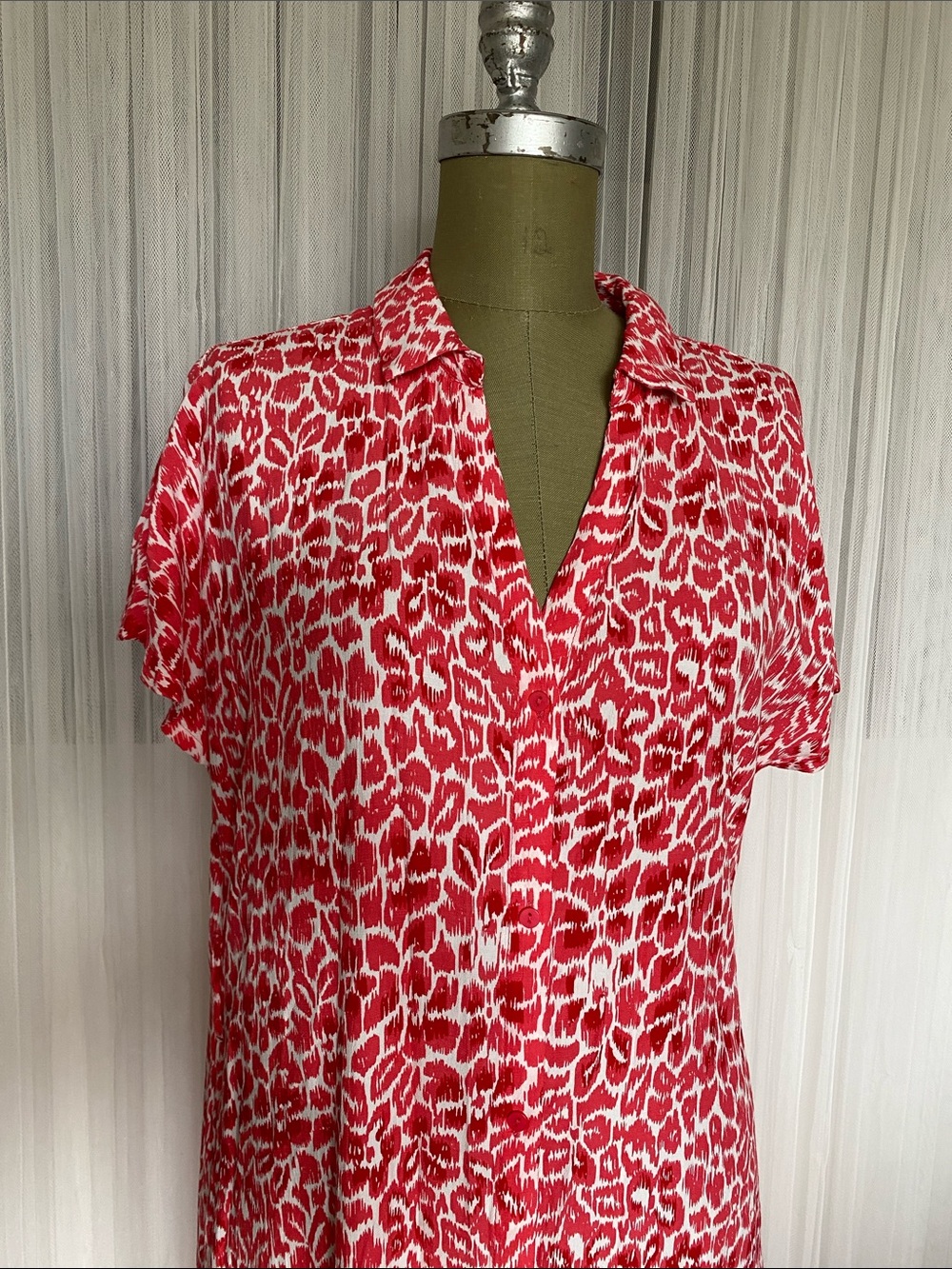 Red and White Animal Print Midi/Maxi Shirt Dress by Saint Tropez Size L - Picture 4 of 17